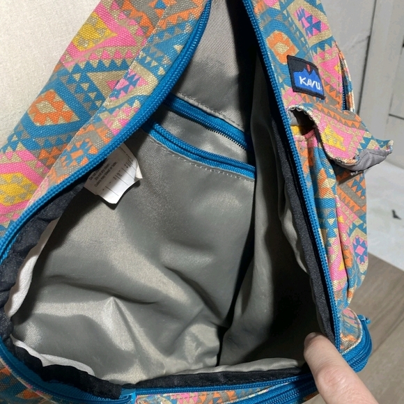 KAVU Patterned Sling Rope Bag Multicolor - Rhombus Rug - Picture 4 of 10